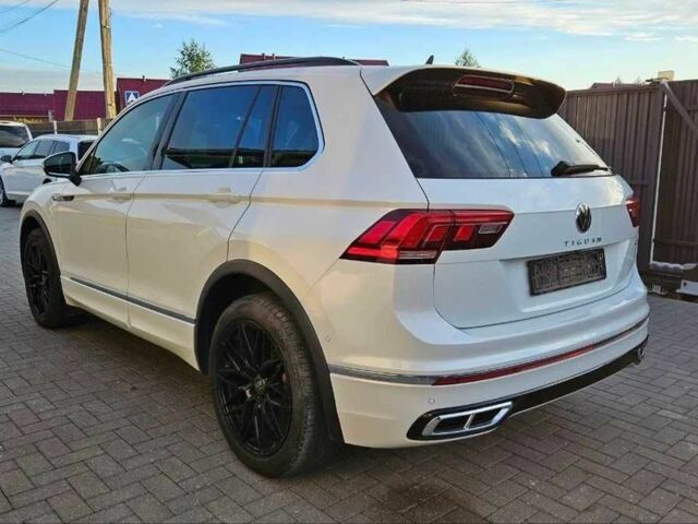 Белый Фольксваген Тигуан, объемом двигателя 2 л и пробегом 85 тыс. км за 26000 $, фото 3 на Automoto.ua