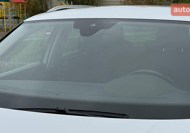 Білий Фольксваген Тігуан, об'ємом двигуна 1.97 л та пробігом 100 тис. км за 28500 $, фото 5 на Automoto.ua