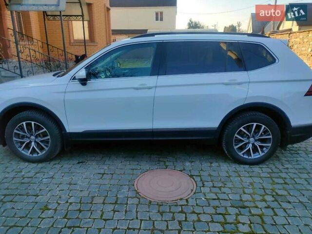 Белый Фольксваген Тигуан, объемом двигателя 2 л и пробегом 58 тыс. км за 22500 $, фото 14 на Automoto.ua
