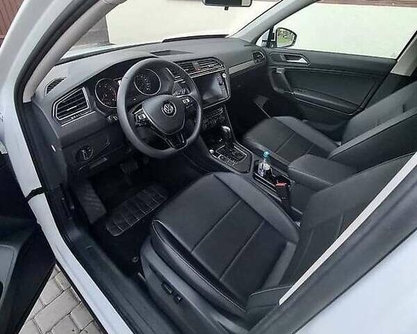 Белый Фольксваген Тигуан, объемом двигателя 2 л и пробегом 79 тыс. км за 17000 $, фото 9 на Automoto.ua