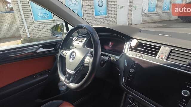 Белый Фольксваген Тигуан, объемом двигателя 1.97 л и пробегом 98 тыс. км за 30000 $, фото 10 на Automoto.ua