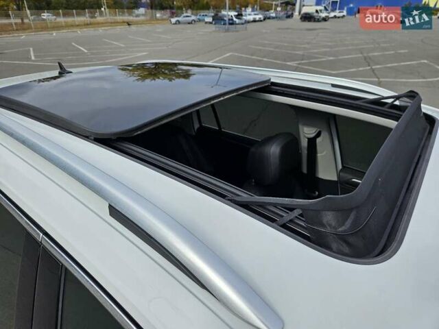 Білий Фольксваген Тігуан, об'ємом двигуна 2 л та пробігом 170 тис. км за 28500 $, фото 33 на Automoto.ua