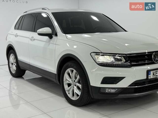 Білий Фольксваген Тігуан, об'ємом двигуна 1.97 л та пробігом 40 тис. км за 31500 $, фото 7 на Automoto.ua