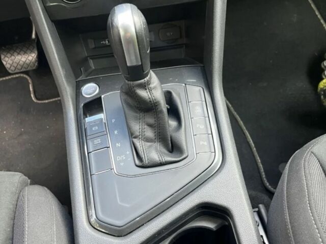 Белый Фольксваген Тигуан, объемом двигателя 2 л и пробегом 85 тыс. км за 10800 $, фото 9 на Automoto.ua