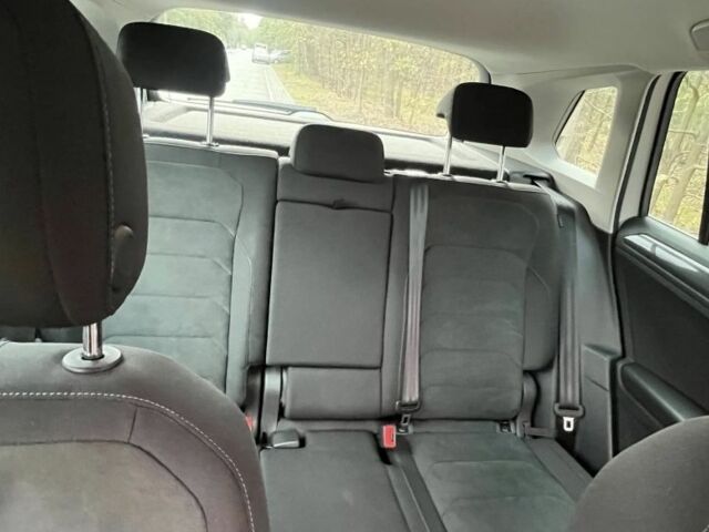 Белый Фольксваген Тигуан, объемом двигателя 2 л и пробегом 85 тыс. км за 10800 $, фото 14 на Automoto.ua