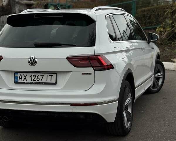 Белый Фольксваген Тигуан, объемом двигателя 1.97 л и пробегом 108 тыс. км за 32900 $, фото 3 на Automoto.ua