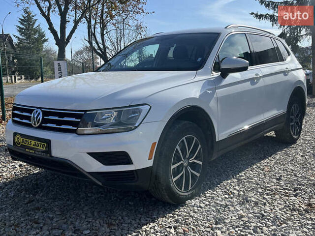 Белый Фольксваген Тигуан, объемом двигателя 1.98 л и пробегом 51 тыс. км за 21000 $, фото 2 на Automoto.ua