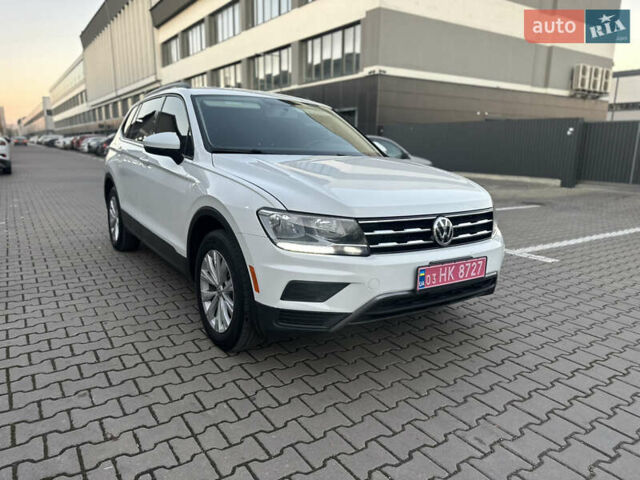 Білий Фольксваген Тігуан, об'ємом двигуна 1.98 л та пробігом 227 тис. км за 15999 $, фото 9 на Automoto.ua