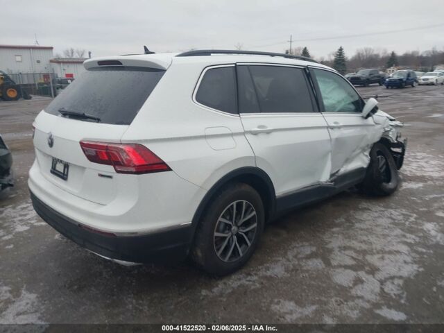 Білий Фольксваген Тігуан, об'ємом двигуна 2 л та пробігом 77 тис. км за 11450 $, фото 5 на Automoto.ua