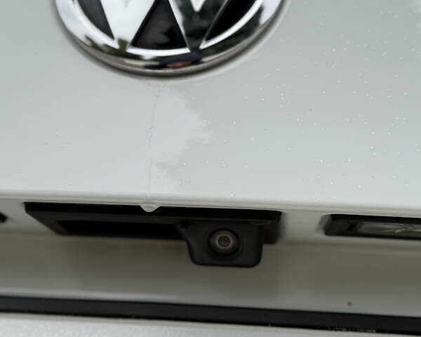 Белый Фольксваген Тигуан, объемом двигателя 2 л и пробегом 88 тыс. км за 25000 $, фото 10 на Automoto.ua