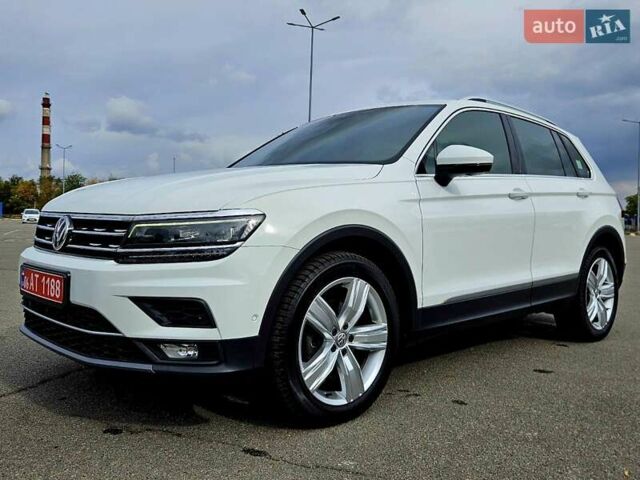 Білий Фольксваген Тігуан, об'ємом двигуна 2 л та пробігом 170 тис. км за 28500 $, фото 2 на Automoto.ua