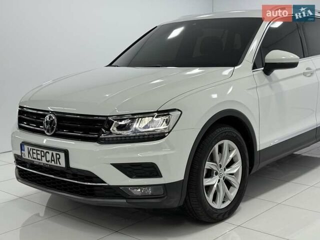 Білий Фольксваген Тігуан, об'ємом двигуна 1.97 л та пробігом 40 тис. км за 31500 $, фото 10 на Automoto.ua