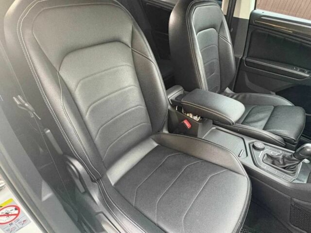 Белый Фольксваген Тигуан, объемом двигателя 2 л и пробегом 143 тыс. км за 19999 $, фото 11 на Automoto.ua