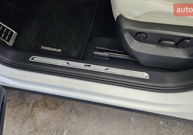 Белый Фольксваген Тигуан, объемом двигателя 1.98 л и пробегом 187 тыс. км за 21900 $, фото 31 на Automoto.ua