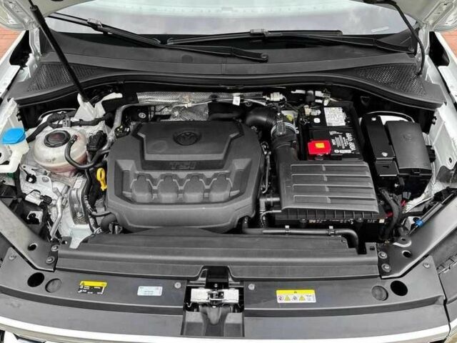 Белый Фольксваген Тигуан, объемом двигателя 2 л и пробегом 38 тыс. км за 18150 $, фото 14 на Automoto.ua