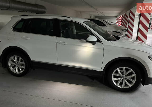 Білий Фольксваген Тігуан, об'ємом двигуна 1.97 л та пробігом 100 тис. км за 28500 $, фото 19 на Automoto.ua