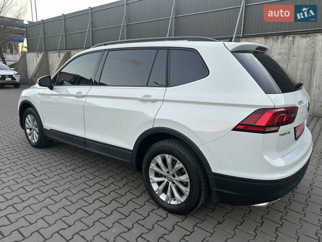 Білий Фольксваген Тігуан, об'ємом двигуна 1.98 л та пробігом 227 тис. км за 15999 $, фото 32 на Automoto.ua