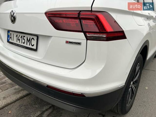 Белый Фольксваген Тигуан, объемом двигателя 1.97 л и пробегом 43 тыс. км за 26900 $, фото 20 на Automoto.ua