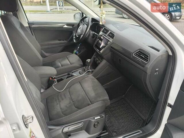 Білий Фольксваген Тігуан, об'ємом двигуна 1.97 л та пробігом 114 тис. км за 29500 $, фото 19 на Automoto.ua