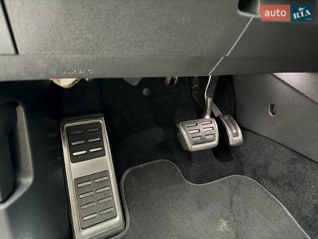 Белый Фольксваген Тигуан, объемом двигателя 2 л и пробегом 245 тыс. км за 28800 $, фото 37 на Automoto.ua