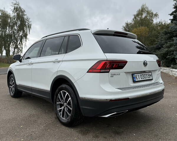 Белый Фольксваген Тигуан, объемом двигателя 2 л и пробегом 88 тыс. км за 25000 $, фото 13 на Automoto.ua