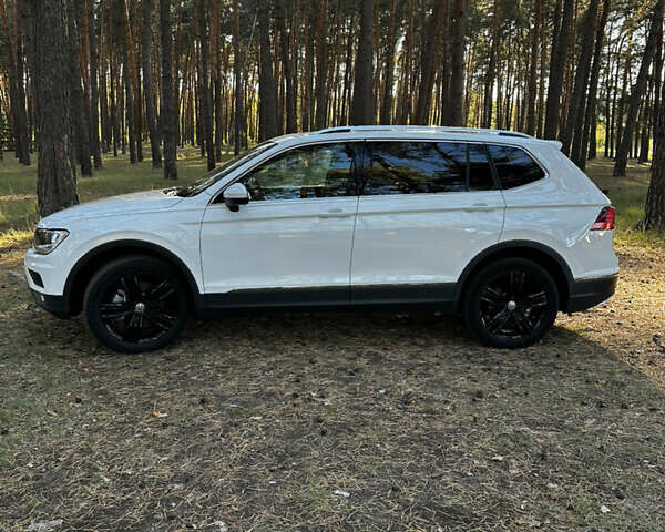 Белый Фольксваген Тигуан, объемом двигателя 1.98 л и пробегом 72 тыс. км за 23000 $, фото 16 на Automoto.ua