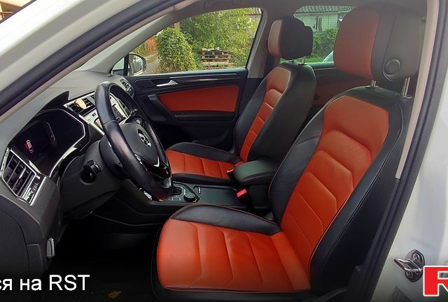 Белый Фольксваген Тигуан, объемом двигателя 2 л и пробегом 98 тыс. км за 29000 $, фото 6 на Automoto.ua