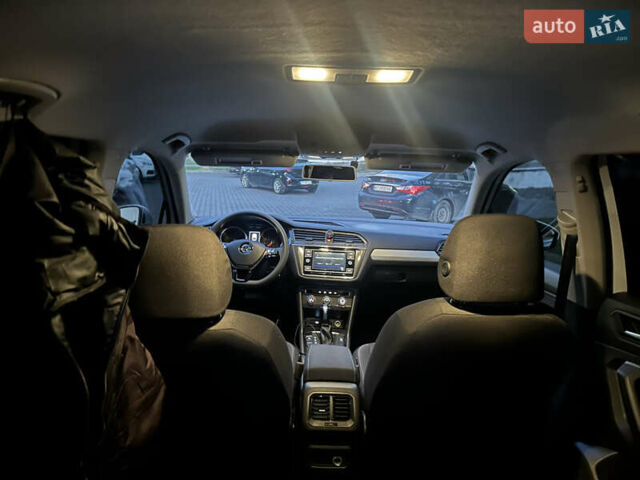 Білий Фольксваген Тігуан, об'ємом двигуна 1.98 л та пробігом 227 тис. км за 15999 $, фото 50 на Automoto.ua