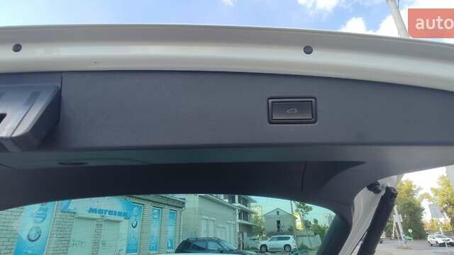 Белый Фольксваген Тигуан, объемом двигателя 1.97 л и пробегом 98 тыс. км за 30000 $, фото 28 на Automoto.ua