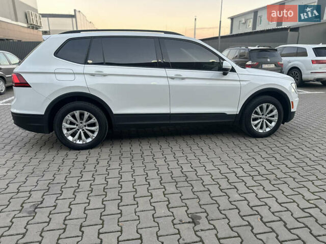 Білий Фольксваген Тігуан, об'ємом двигуна 1.98 л та пробігом 227 тис. км за 15999 $, фото 21 на Automoto.ua