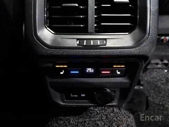 Білий Фольксваген Тігуан, об'ємом двигуна 2 л та пробігом 41 тис. км за 18000 $, фото 10 на Automoto.ua