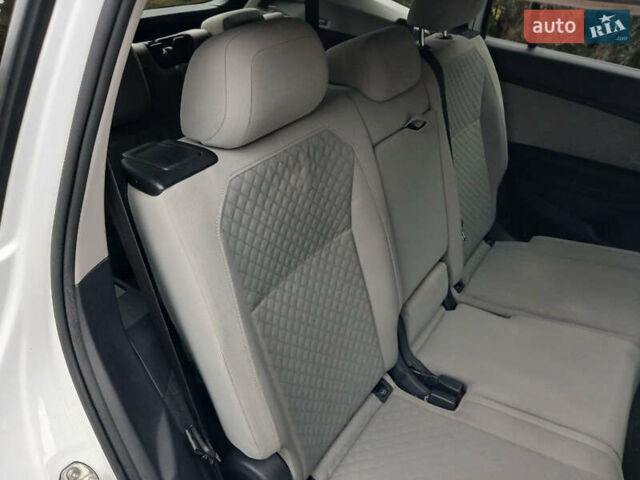 Белый Фольксваген Тигуан, объемом двигателя 2 л и пробегом 143 тыс. км за 17850 $, фото 15 на Automoto.ua