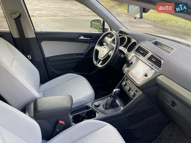 Білий Фольксваген Тігуан, об'ємом двигуна 1.98 л та пробігом 87 тис. км за 19300 $, фото 10 на Automoto.ua