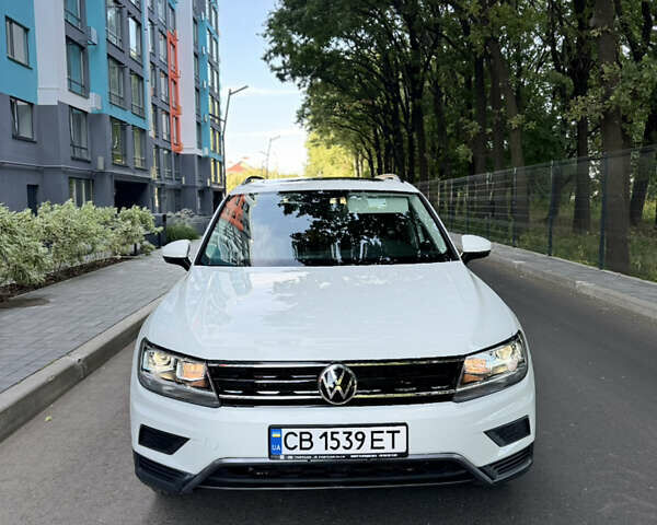 Білий Фольксваген Тігуан, об'ємом двигуна 1.98 л та пробігом 75 тис. км за 21900 $, фото 1 на Automoto.ua