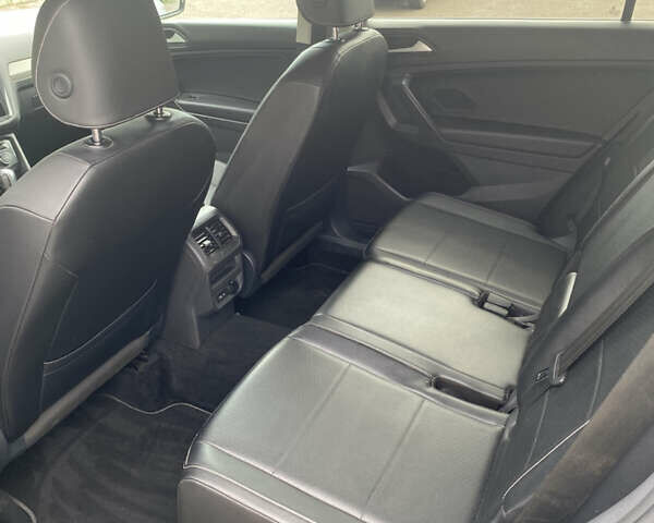 Білий Фольксваген Тігуан, об'ємом двигуна 0 л та пробігом 93 тис. км за 21500 $, фото 2 на Automoto.ua