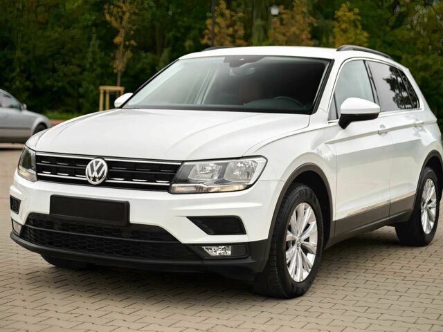Білий Фольксваген Тігуан, об'ємом двигуна 2 л та пробігом 32 тис. км за 9800 $, фото 1 на Automoto.ua