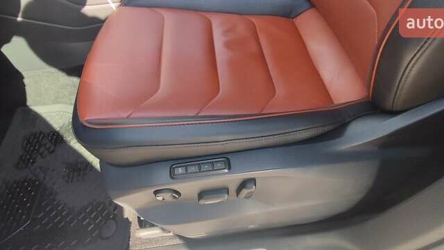 Белый Фольксваген Тигуан, объемом двигателя 1.97 л и пробегом 98 тыс. км за 30000 $, фото 18 на Automoto.ua