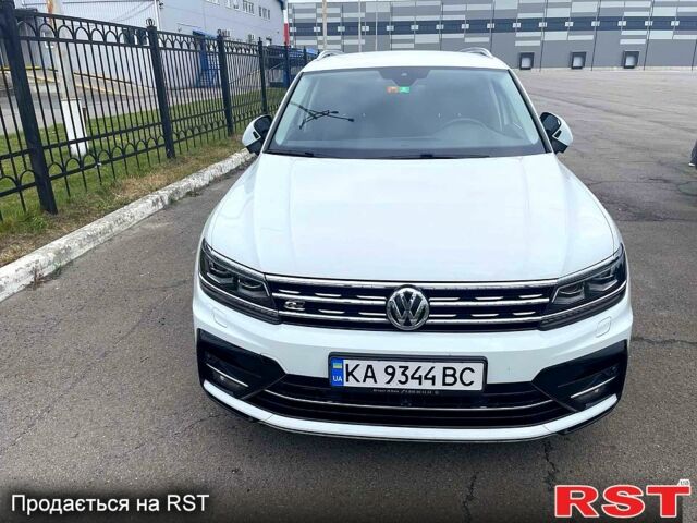 Белый Фольксваген Тигуан, объемом двигателя 2 л и пробегом 97 тыс. км за 35000 $, фото 8 на Automoto.ua