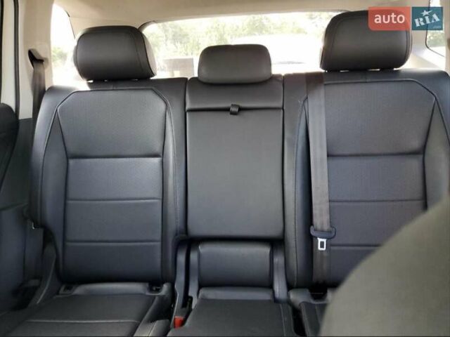 Білий Фольксваген Тігуан, об'ємом двигуна 1.98 л та пробігом 145 тис. км за 14600 $, фото 9 на Automoto.ua