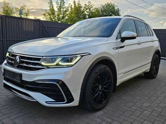 Белый Фольксваген Тигуан, объемом двигателя 2 л и пробегом 85 тыс. км за 26000 $, фото 1 на Automoto.ua