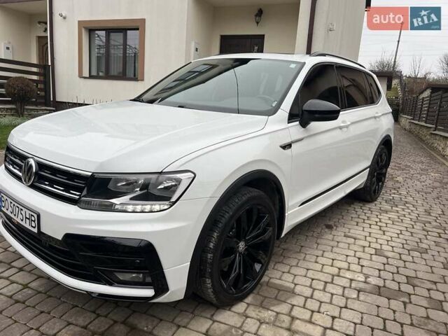 Белый Фольксваген Тигуан, объемом двигателя 1.98 л и пробегом 127 тыс. км за 26200 $, фото 6 на Automoto.ua