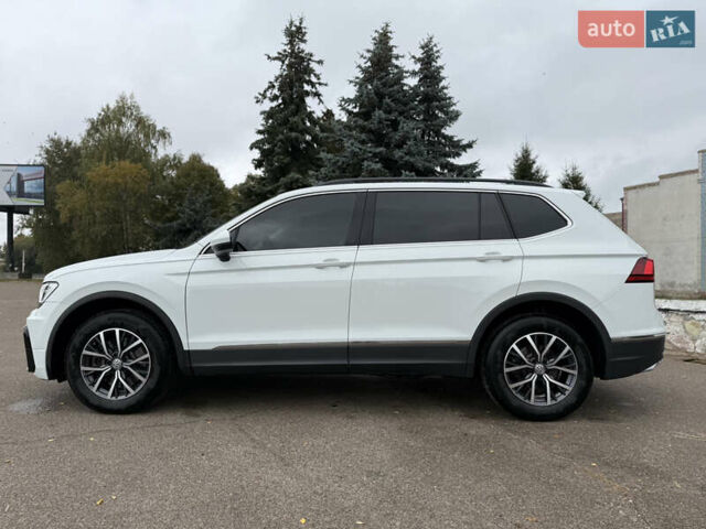 Белый Фольксваген Тигуан, объемом двигателя 2 л и пробегом 88 тыс. км за 25000 $, фото 7 на Automoto.ua