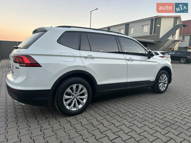 Білий Фольксваген Тігуан, об'ємом двигуна 1.98 л та пробігом 227 тис. км за 15999 $, фото 22 на Automoto.ua