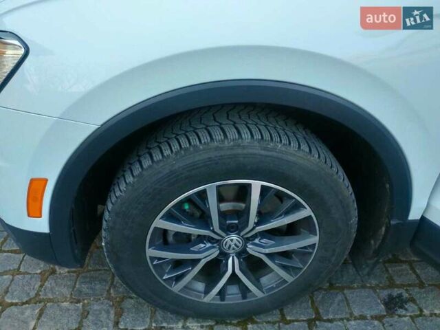Белый Фольксваген Тигуан, объемом двигателя 2 л и пробегом 58 тыс. км за 22500 $, фото 11 на Automoto.ua