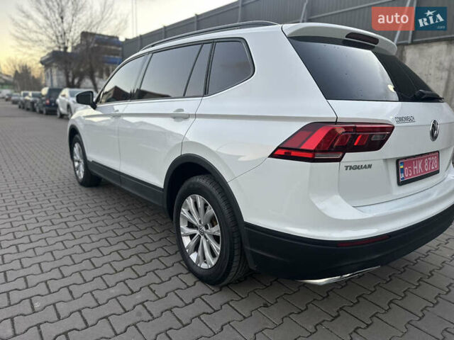 Білий Фольксваген Тігуан, об'ємом двигуна 1.98 л та пробігом 227 тис. км за 15999 $, фото 39 на Automoto.ua