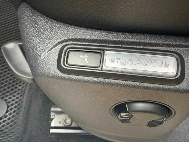 Белый Фольксваген Тигуан, объемом двигателя 2 л и пробегом 143 тыс. км за 19999 $, фото 9 на Automoto.ua