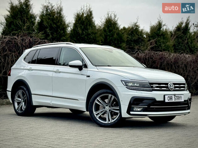 Білий Фольксваген Тігуан, об'ємом двигуна 2 л та пробігом 186 тис. км за 29999 $, фото 13 на Automoto.ua