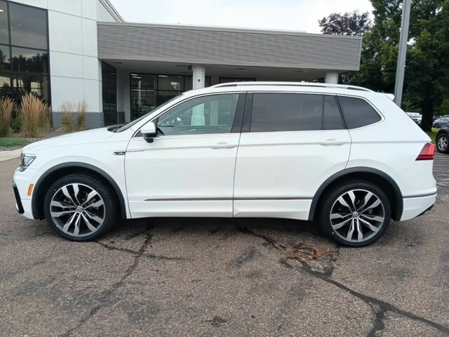 Белый Фольксваген Тигуан, объемом двигателя 2 л и пробегом 43 тыс. км за 14200 $, фото 3 на Automoto.ua