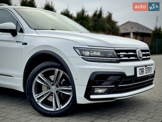 Білий Фольксваген Тігуан, об'ємом двигуна 2 л та пробігом 186 тис. км за 29999 $, фото 16 на Automoto.ua