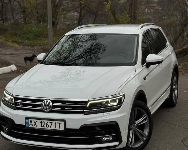 Белый Фольксваген Тигуан, объемом двигателя 1.97 л и пробегом 108 тыс. км за 32900 $, фото 1 на Automoto.ua